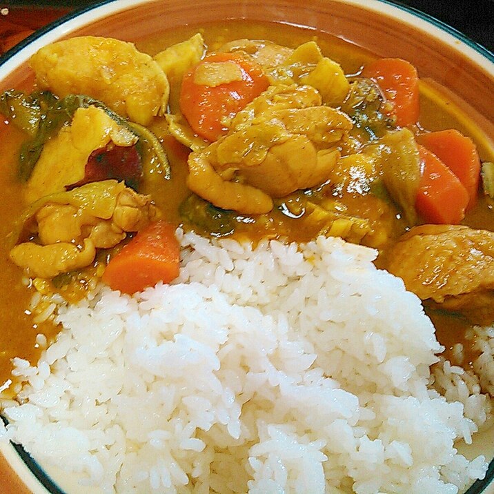 さつまいも鶏もも人参チンゲン菜カレー